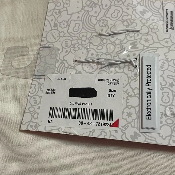 Sanrio Hello Kitty Face Pave 3D Bling Key Chain Silver Finish 2025 - Picture 8 of 12